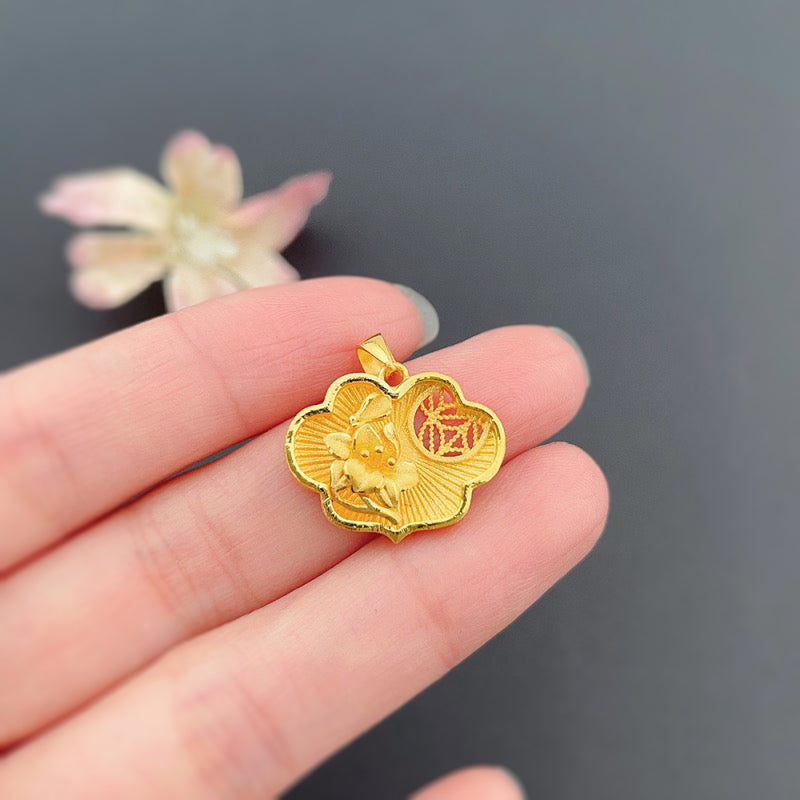 24FK Pure Gold Pendant- Beautiful flower in a lucy lock shape