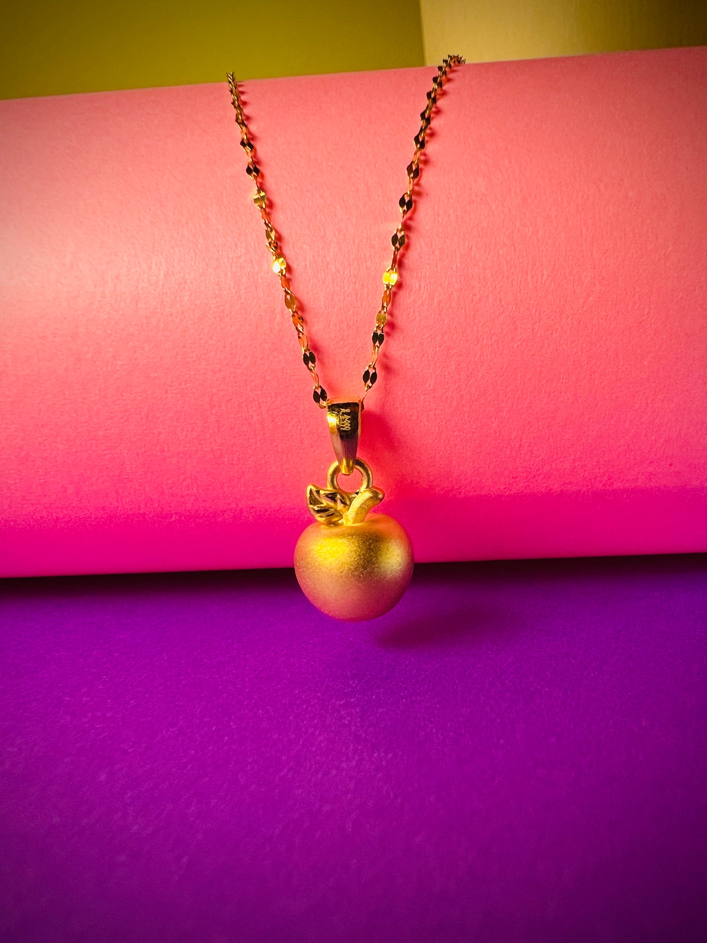 24K Pure Gold Pendant - Apple